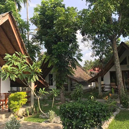 Villa Paradise Букит Лаванг Екстериор снимка